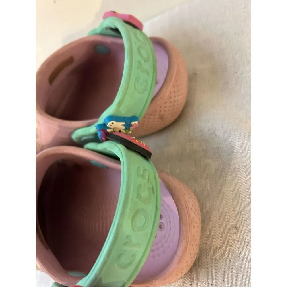 Crocs girls size 7 unicorn‎ jibbitz scuffed